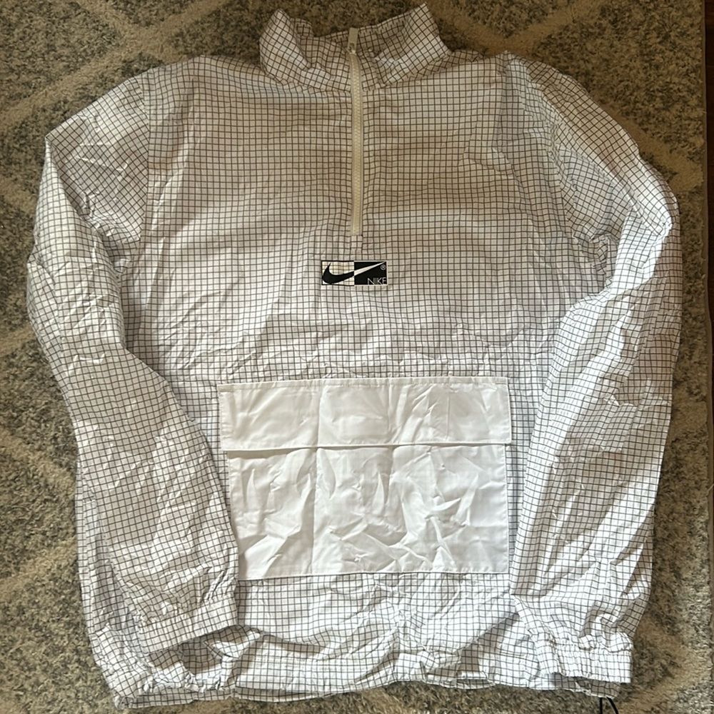 Nike Women’s Zip Up Windbreaker NWOT